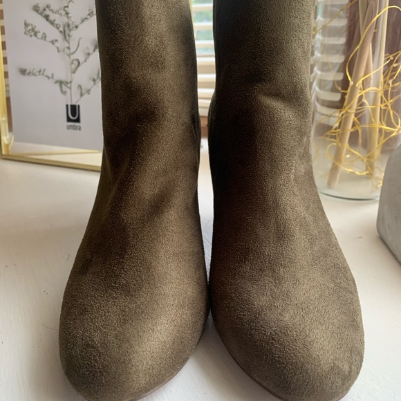 Spring/Fall booties🐾 - Picture 3 of 8